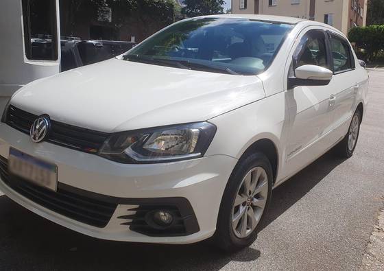 VOLKSWAGEN VOYAGE 1.6 MSI TOTALFLEX COMFORTLINE 4P MANUAL VOLKSWAGEN VOYAGE 1.6 MSI TOTALFLEX COMFORTLINE 4P MANUAL